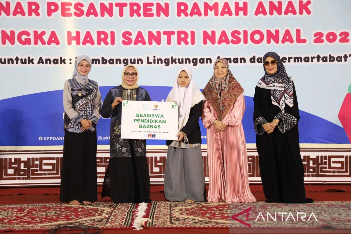 Menteri PPPA ajak santri bijak gunakan internet cegah kekerasan online