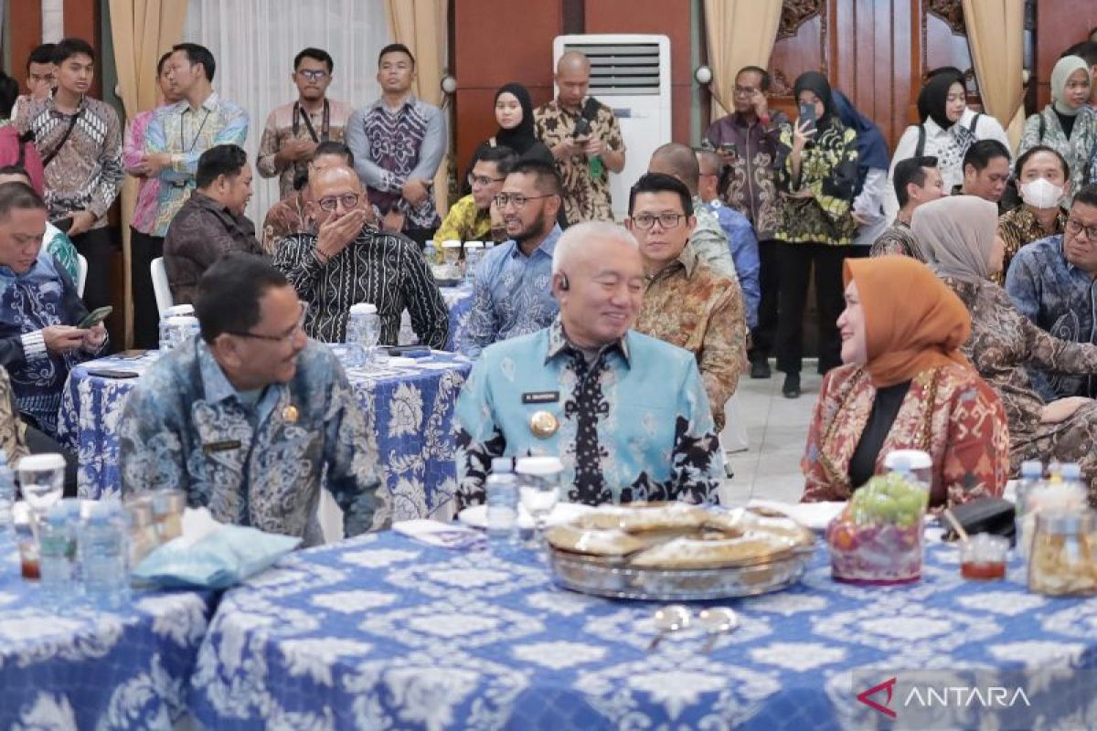 Supian HK sambut positif pergantian Kajati Kalsel