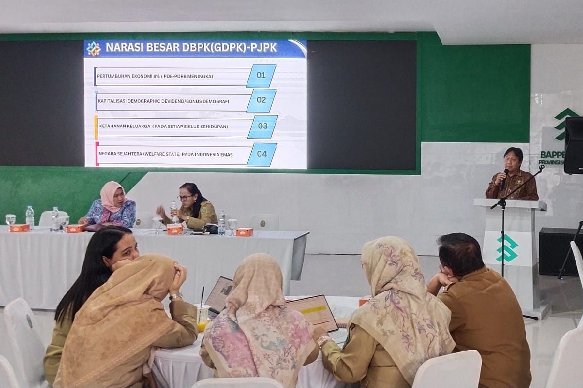 Kemendukbangga minta pemkab di Sumut tuntaskan peta jalan kependudukan