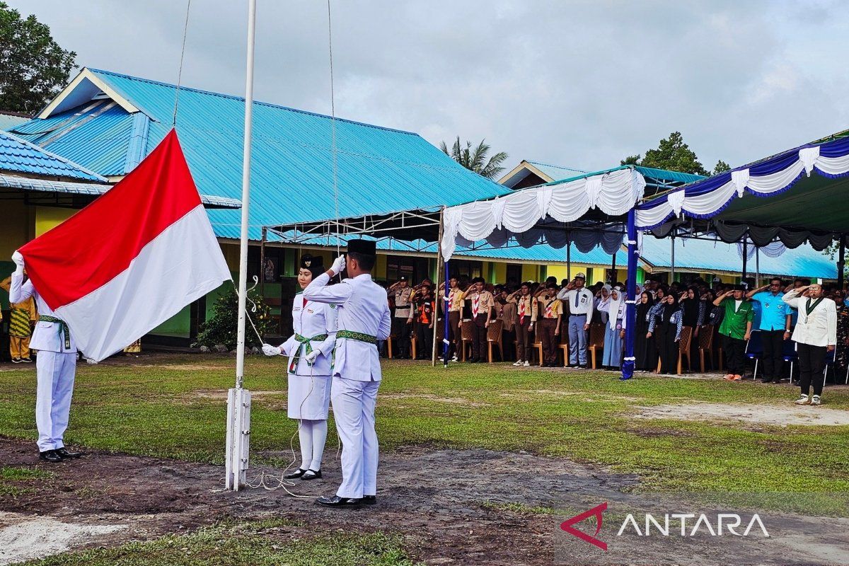 Pemkab Natuna ingatkan pentingnya pendidikan bagi masa depan kemajuan bangsa