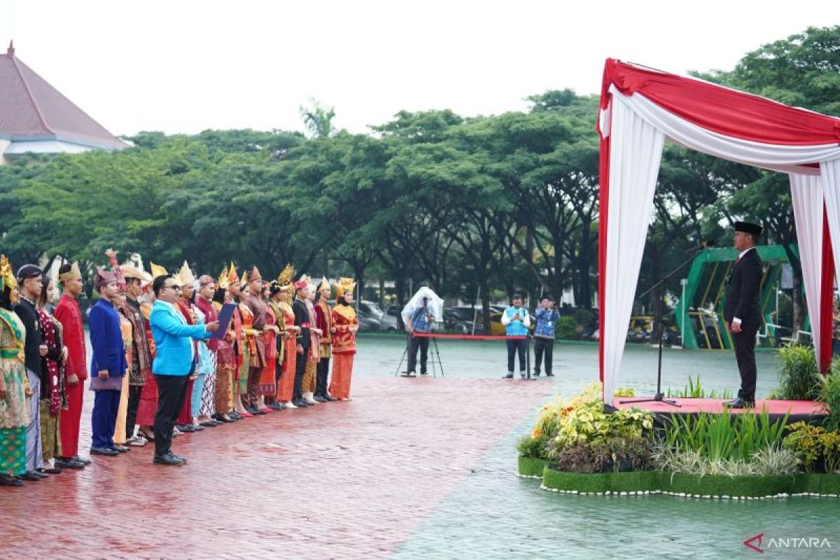 Bupati Bekasi ajak pemuda agresif respons aspirasi masyarakat