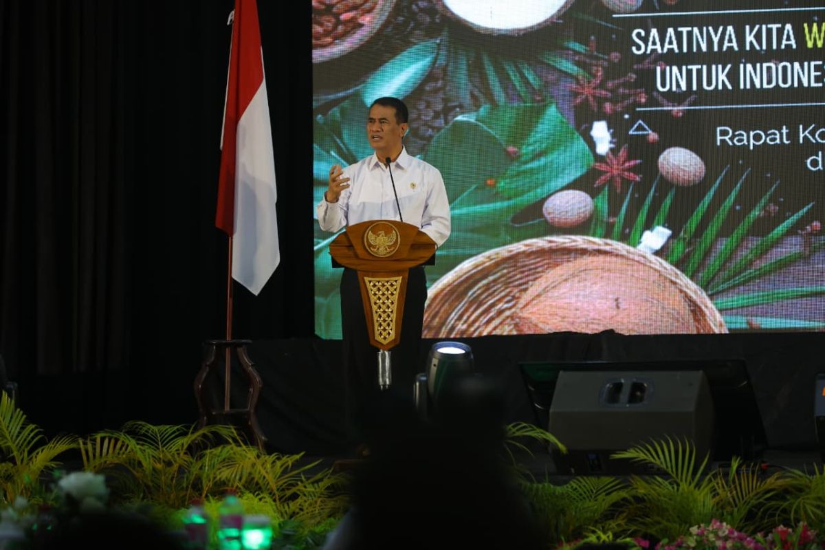 Mentan Amran jadikan Malut pusat rempah dunia