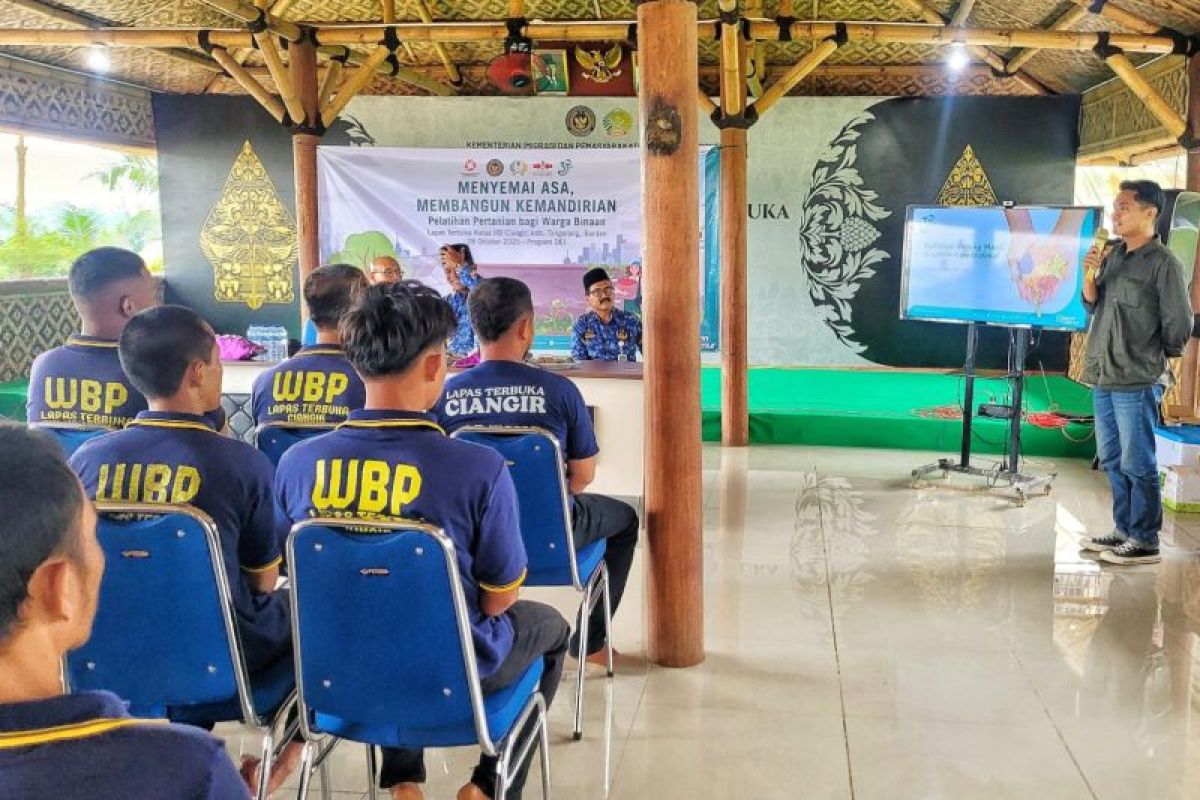 Ewindo kolaborasi dengan Lapas Ciangir latih napi budidaya sayuran