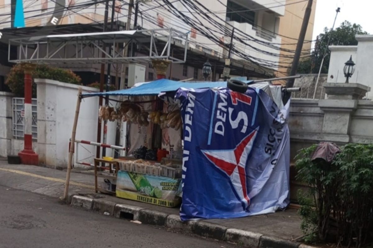 Dinas Bina Marga tindaklanjuti trotoar tak ramah tuna netra di Gropet