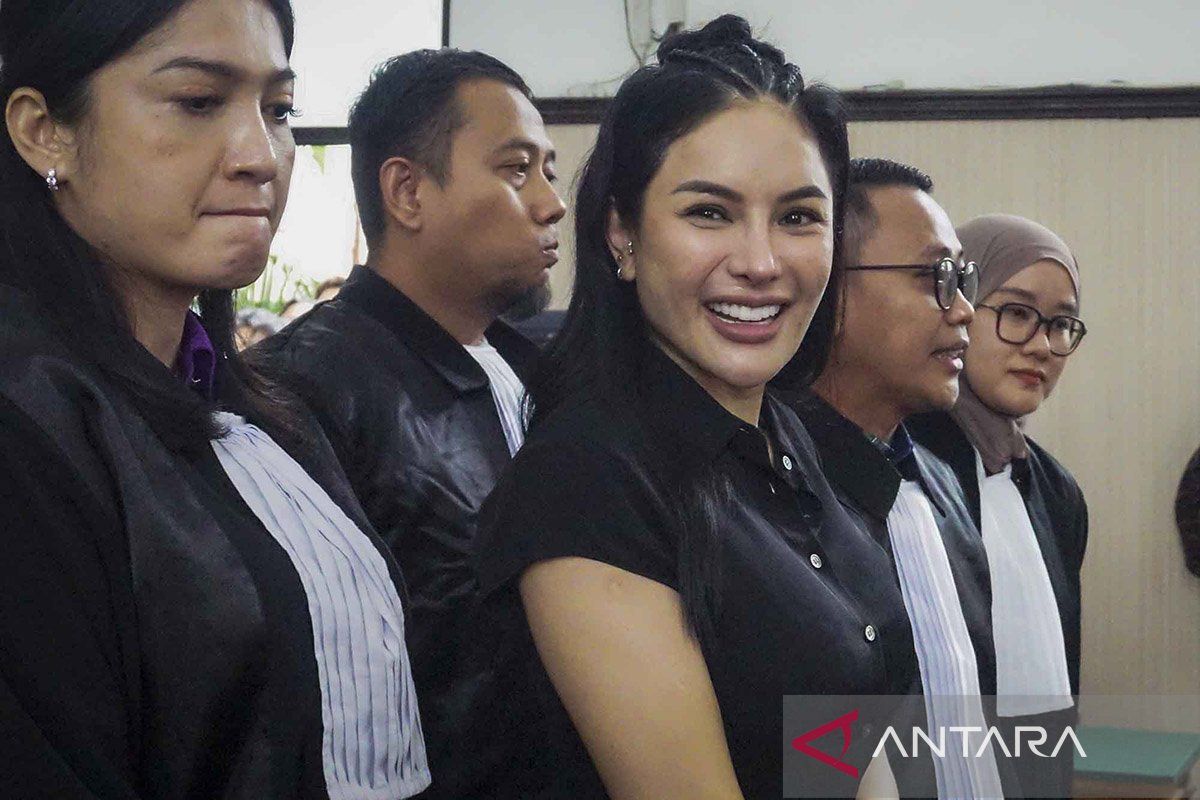 Nikita keberatan terhadap vonis empat tahun & denda Rp1 miliar