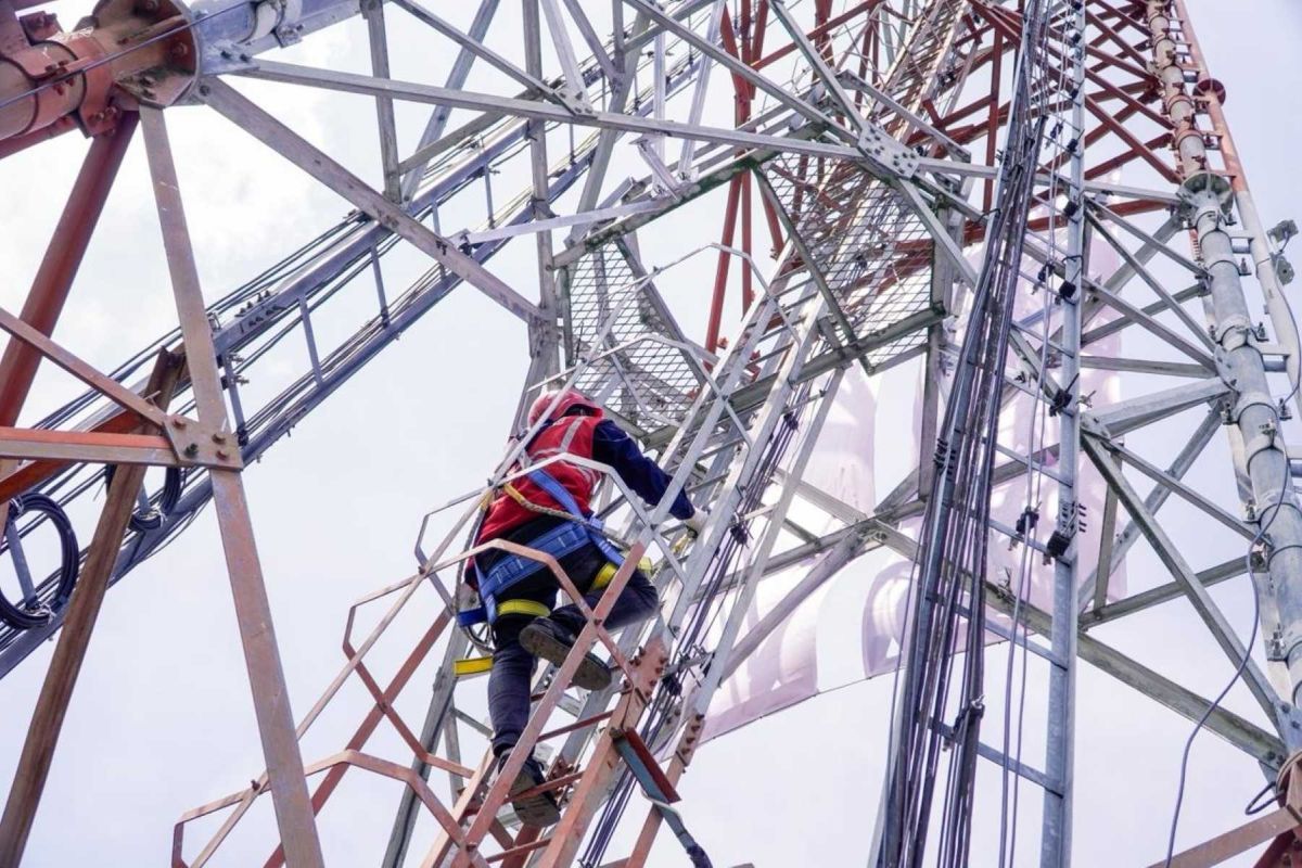 Tri sudah menghubungkan 95 persen masyarakat Lombok ke dunia digital