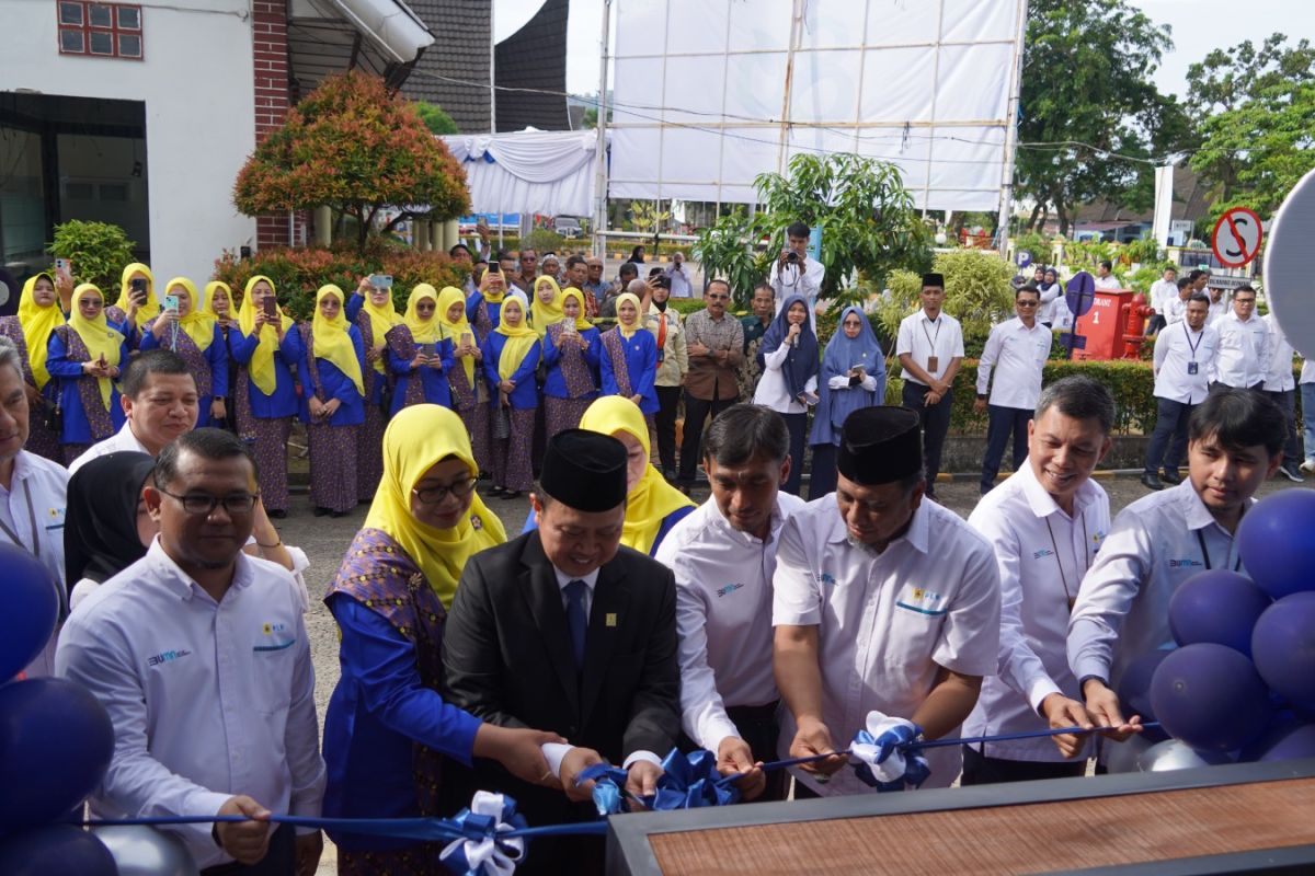 PLN UID Sumatera Barat Resmikan Lounge SPKLU Pertama di Sumatera Barat, Wujud Nyata Transformasi Menuju Energi Hijau