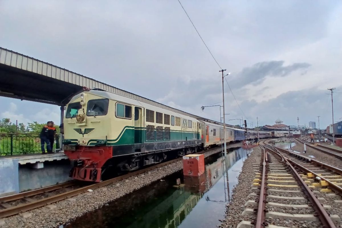 KAI Lakukan Penyesuaian Operasional di Wilayah Semarang, Jalur Semarang Tawang - Alastua Masih Belum Dapat Dilalui Akibat Genangan Air
