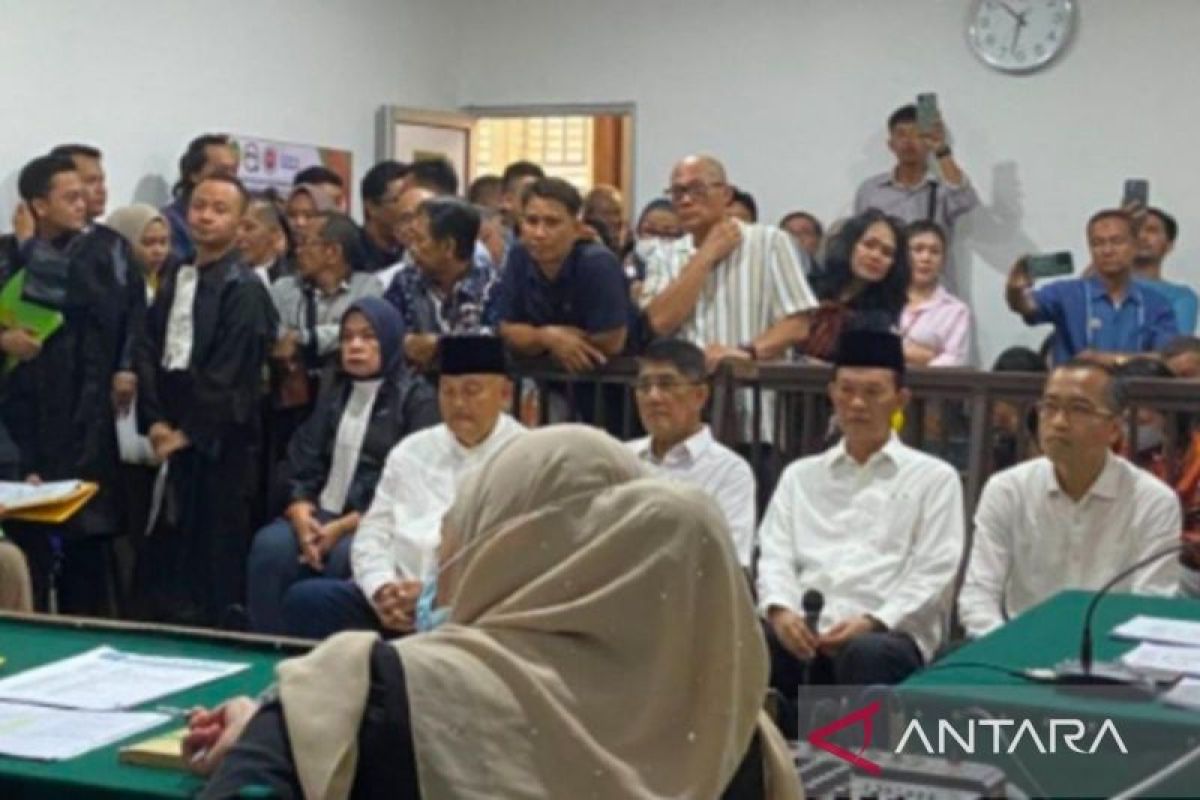 Korupsi Pasar Cinde, Alex Noerdin didakwa pasal berlapis rugikan negara Rp137,7 miliar