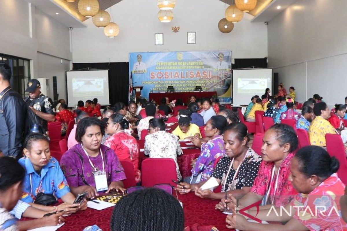 Pemkot Jayapura beri pendidikan politik untuk perempuan Port Numbay
