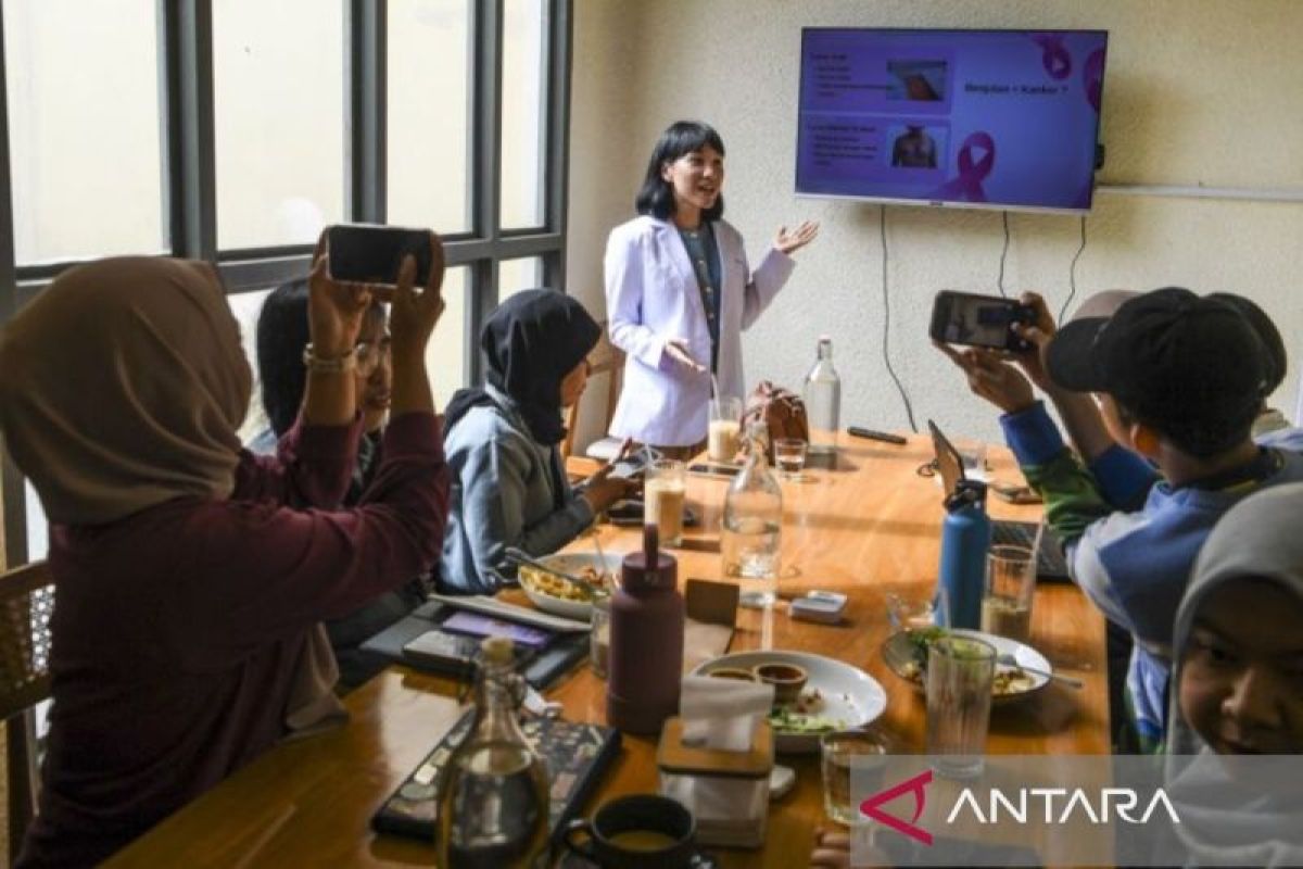 Dokter: Pria memiliki jaringan payudara bisa berkembang jadi kanker