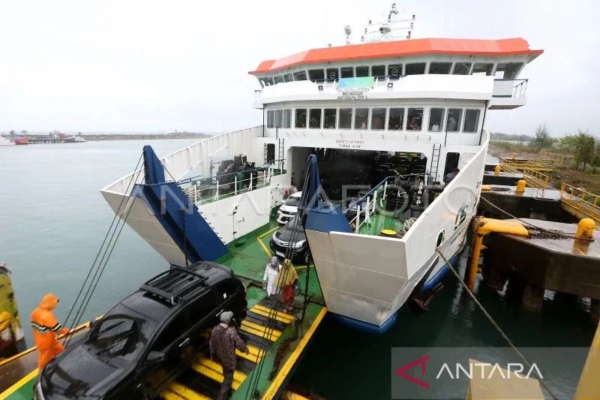 Mulai 10 November, pembelian tiket kendaraan di pelabuhan Ulee Lheue wajib online, tak lagi cash