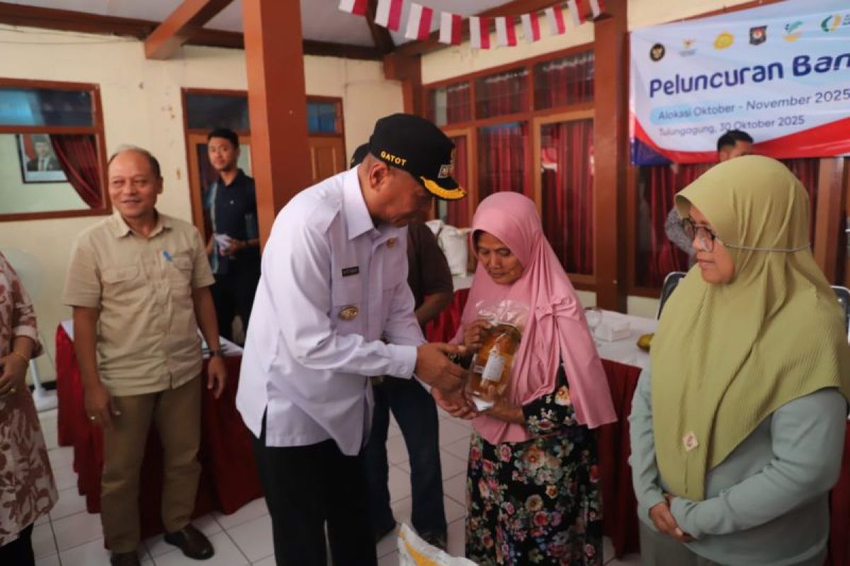 Pemkab Tulungagung mulai salurkan bantuan pangan