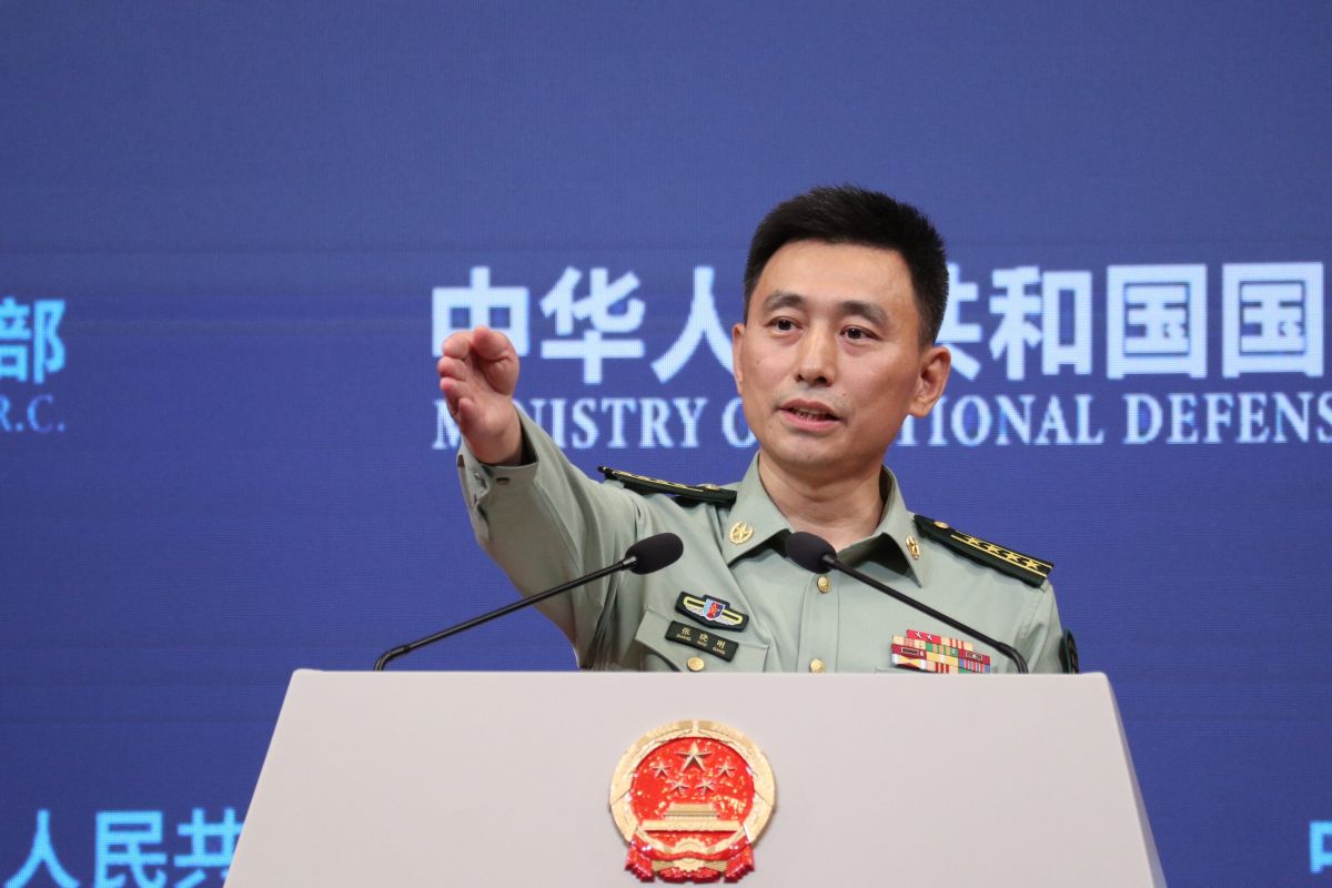 Kemenhan China pilih hati-hati soal pembelian pesawat jet J-10 Chengdu