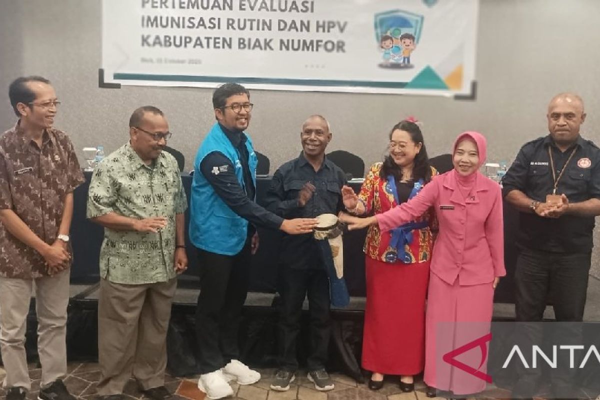 Pemkab Biak Numfor-UNICEF tingkatkan cakupan imunisasi lengkap anak OAP di kampung