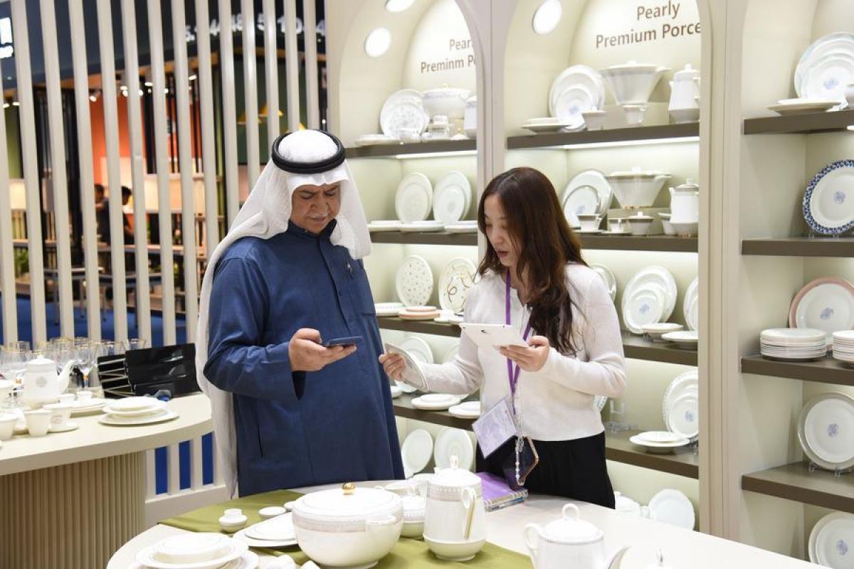 Pembeli asal UEA manfaatkan "tambang emas" China di Canton Fair