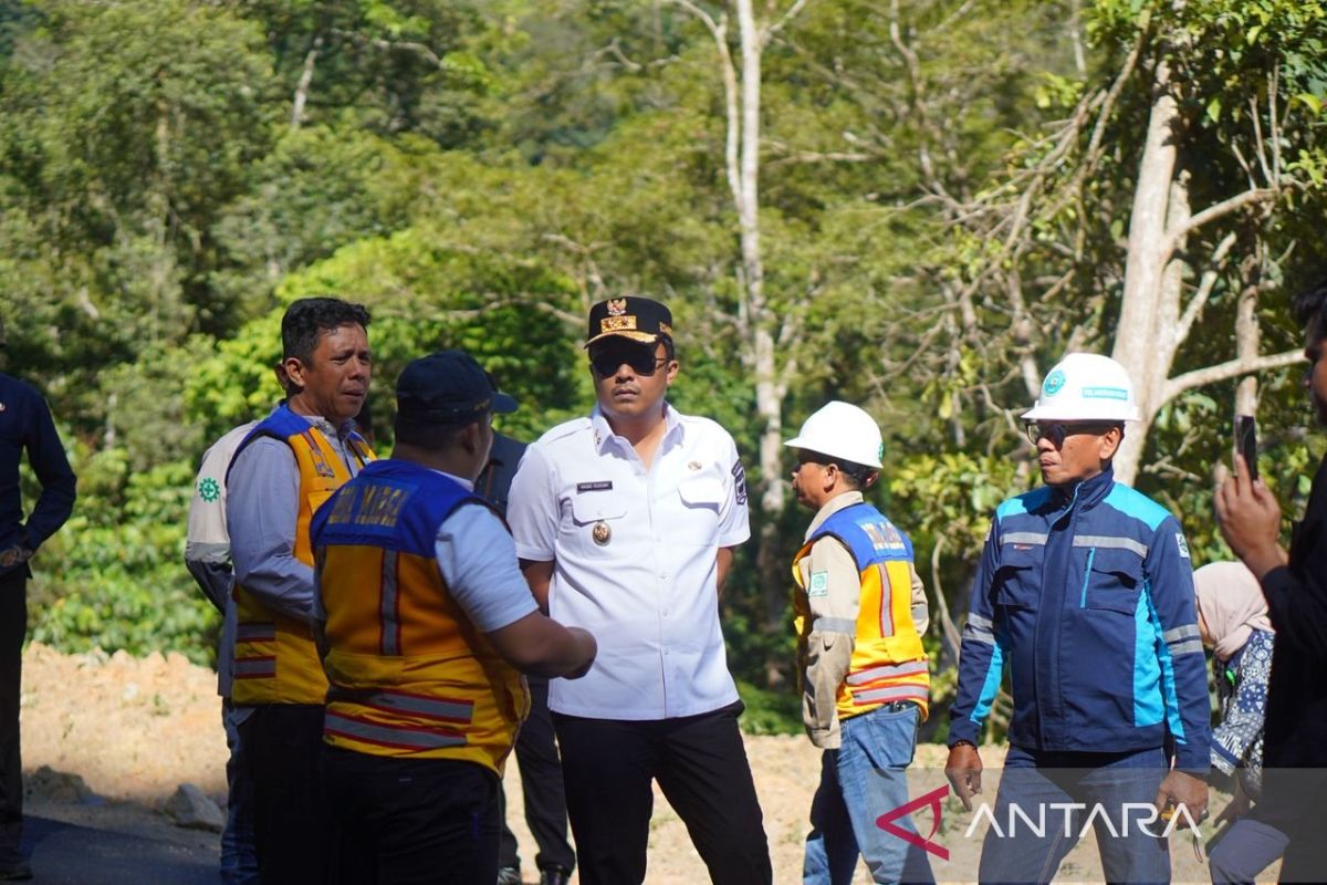 Wagub Sumbar instruksikan percepat pembangunan Jalan Bayang-Solok