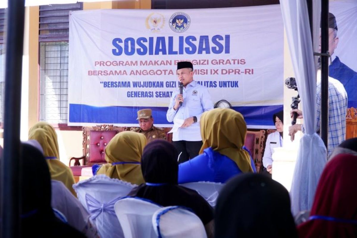 Komisi IX DPR dan BGN sosialisasikan program MBG di Kampar