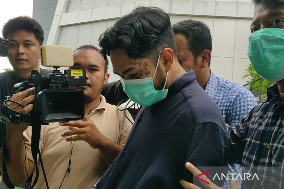 Onad jalani pemeriksaan kesehatan di Polrestro Jakbar