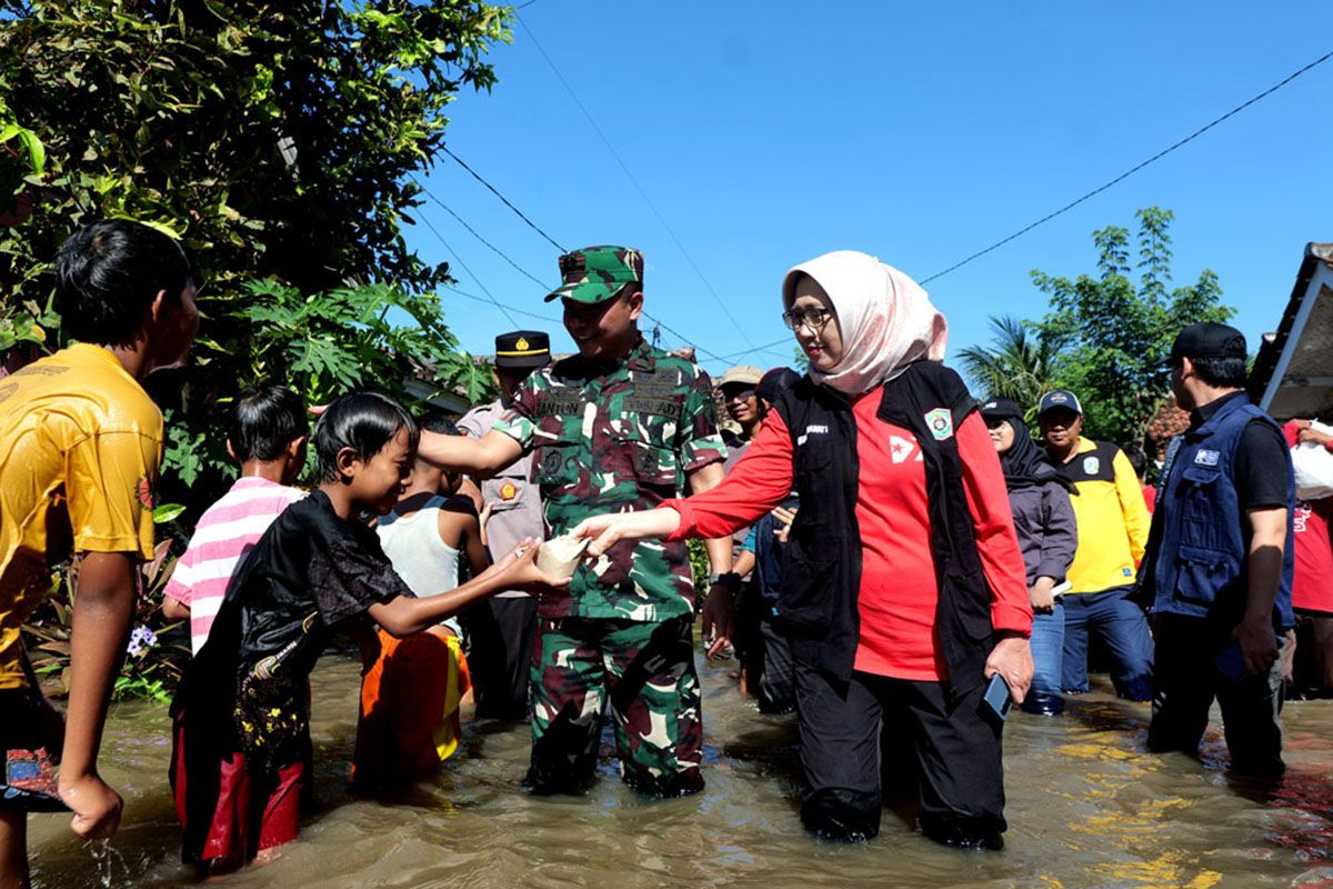 Bantuan logistik disalurkan kepada 2.120 korban banjir di Lumajang