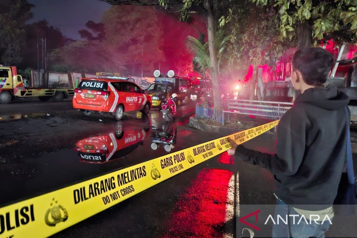 Polres Cianjur dalami penyebab pasti pemicu kebakaran truk tangki BBM