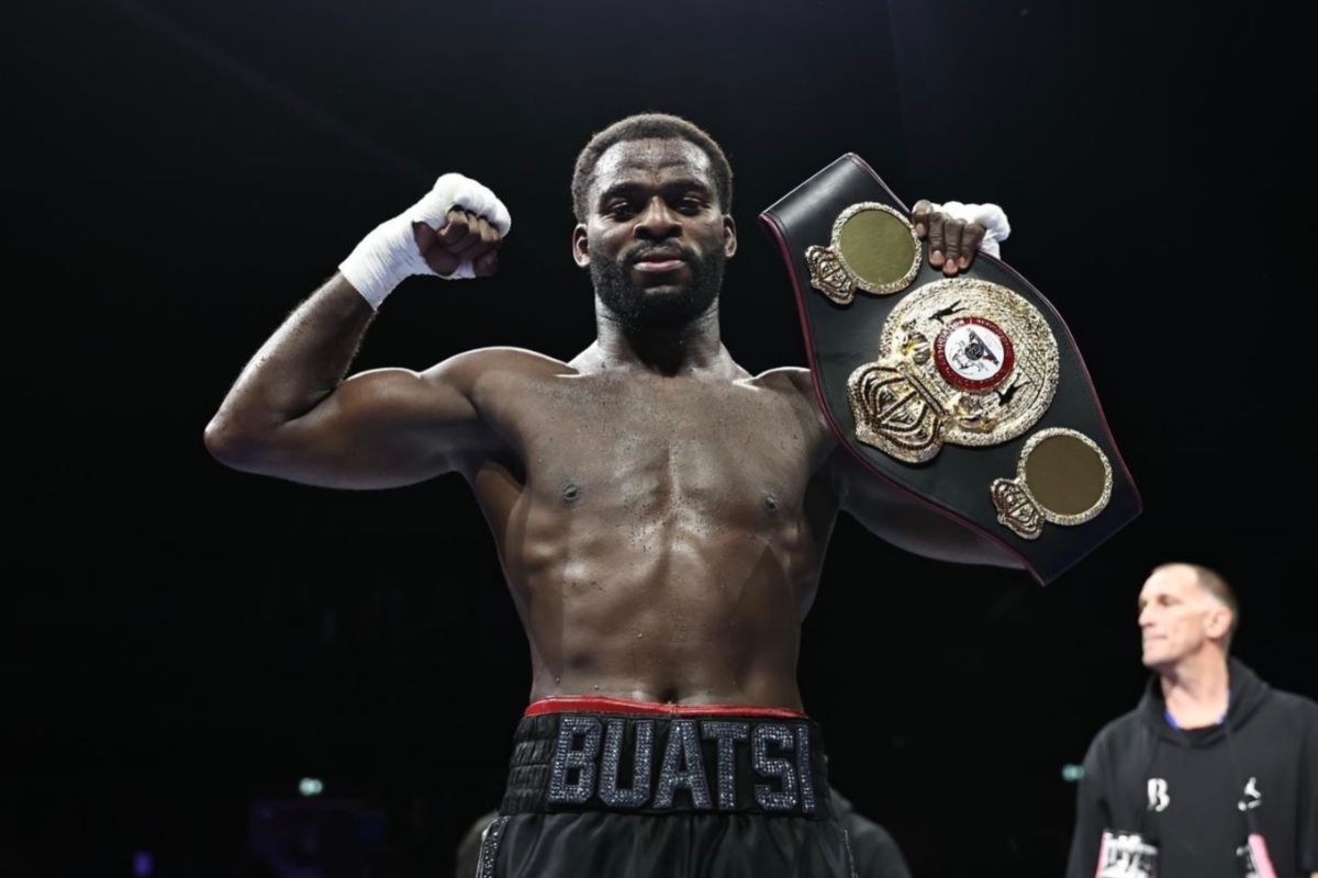 Buatsi mengalahkan Parker rebut juara WBA Internasional