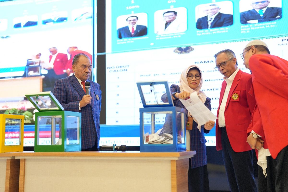 Anggota senat tetapkan tiga calon Rektor Unhas 2026