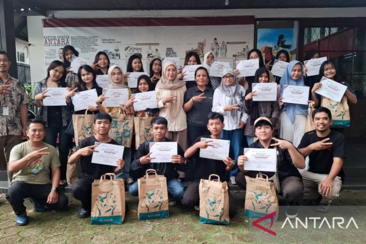 Pelatihan Jurnalistik Antara Kalbar 2025 sukses digelar, Alfamart ikut dukung