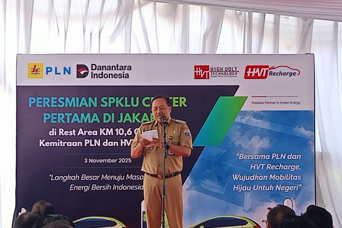 Pemkot Jaktim dorong transisi energi bersih lewat SPKLU dan EV
