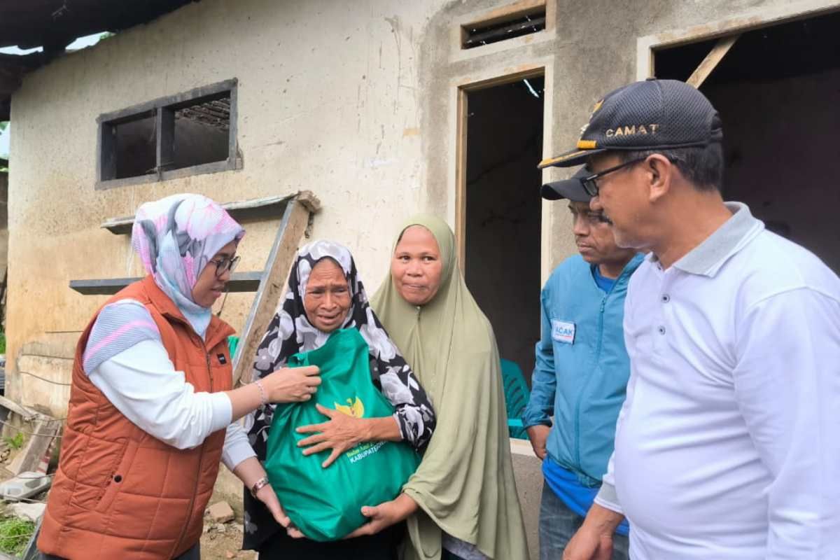 Pemkab Gowa dan Baznas salurkan bantuan bagi warga miskin ekstrem