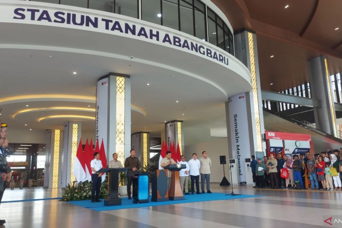 Prabowo launches revamped Tanah Abang Station to boost rail services