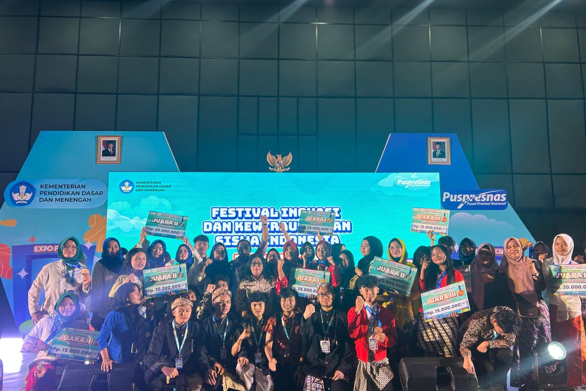 Pelajar Jatim raih prestasi 11 gelar juara di FIKSI Nasional 2025