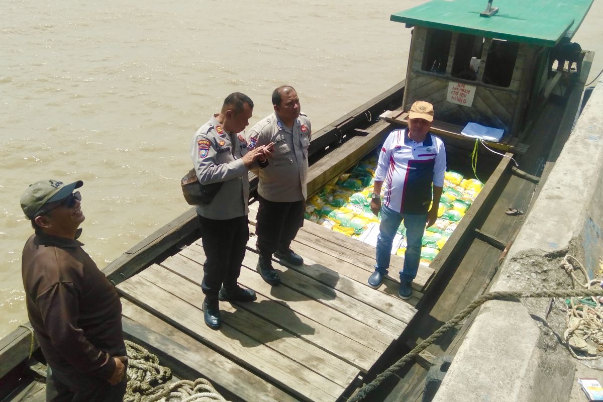 Bulog Batam salurkan 24,58 persen dari target penjualan beras SPHP