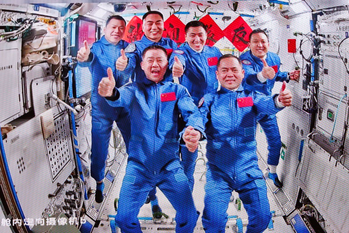 Mengungkap cara astronaut masak steik di stasiun luar angkasa China