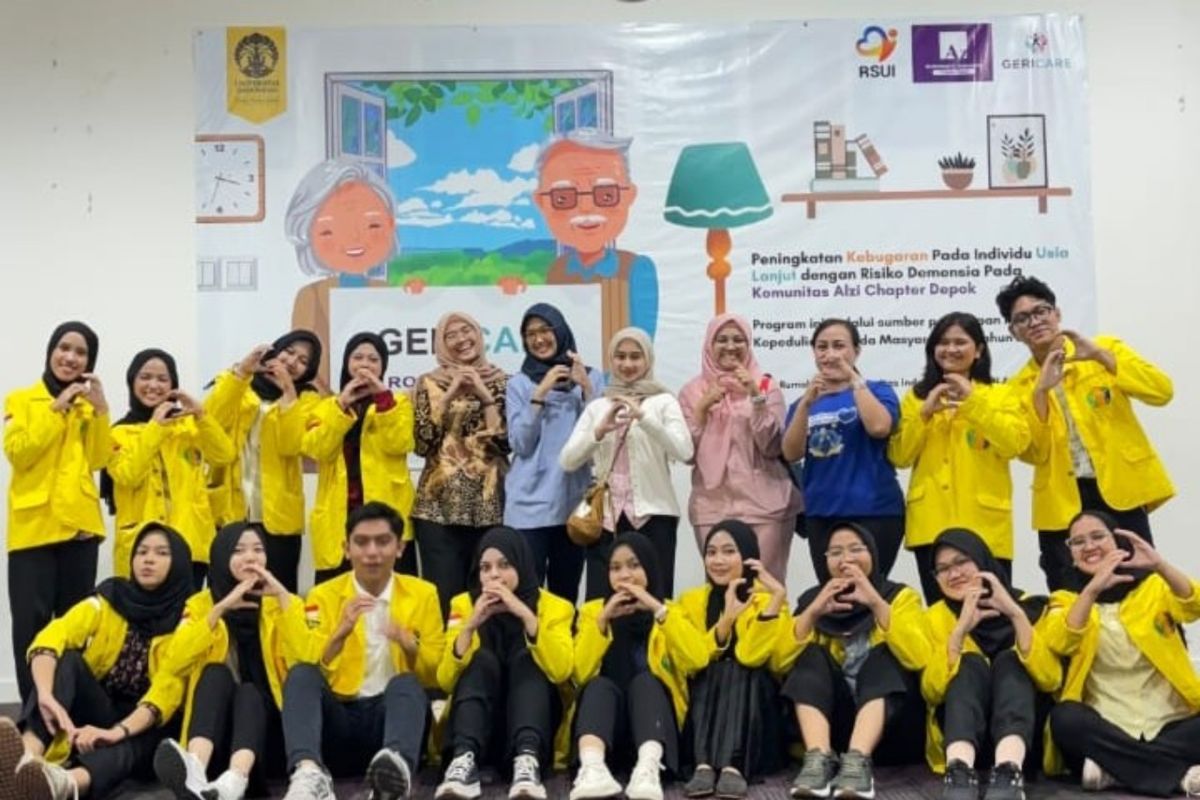 Vokasi UI edukasi kesehatan lansia guna tingkatkan mutu hidup