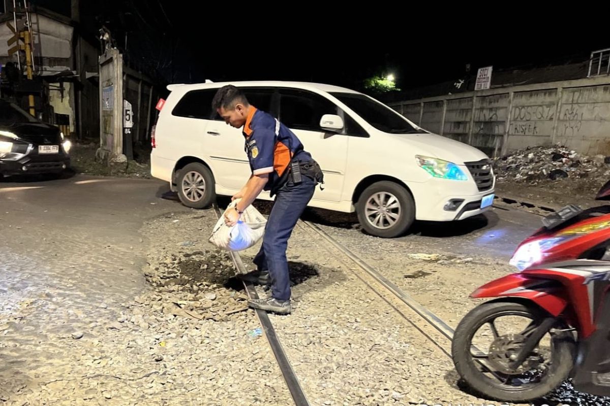 KAI Jakarta perbaiki 110 titik jalur perlintasan hingga November 2025
