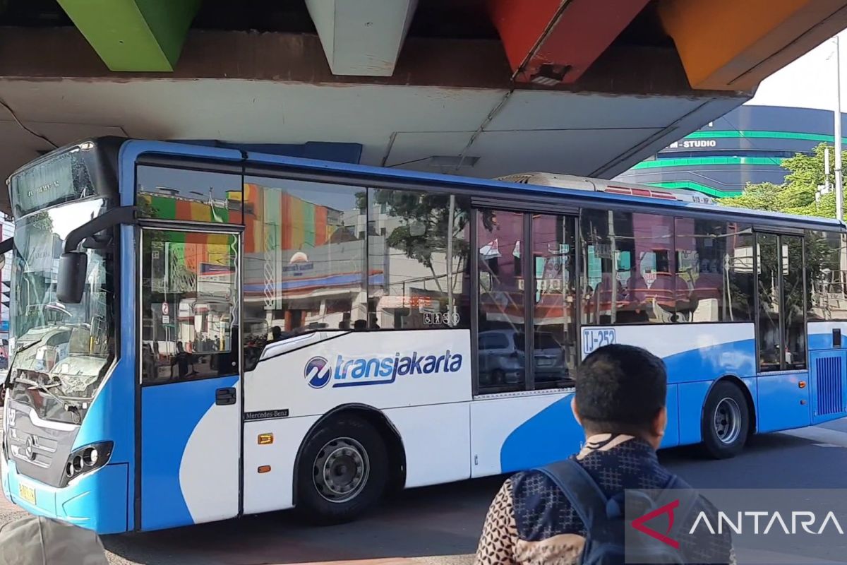 Transjakarta tambah lagi opsi pembayaran di aplikasi