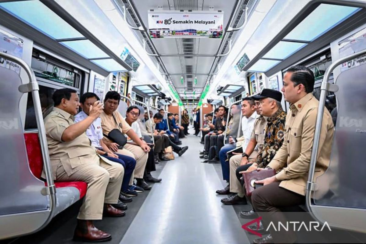 Prabowo launches special train for farmers, waives baggage fees