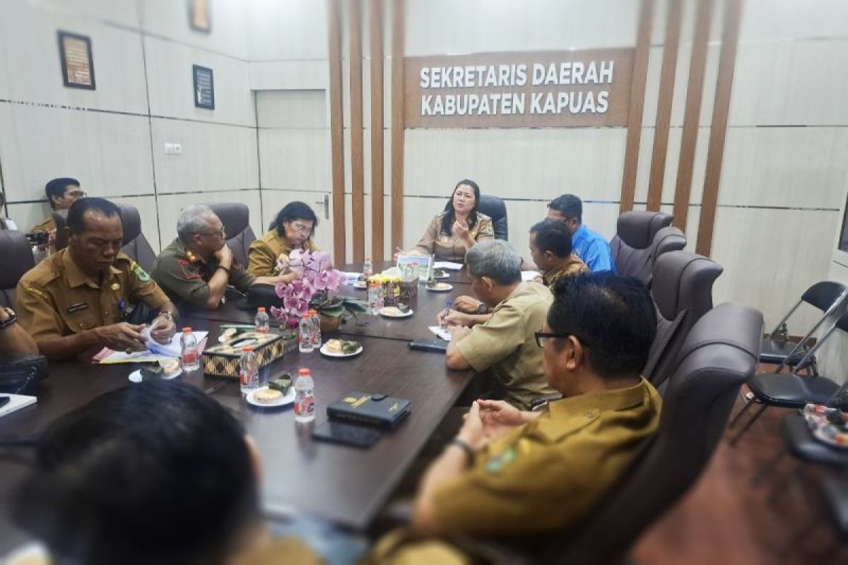 Pemkab Kapuas bahas pemungutan retribusi persampahan
