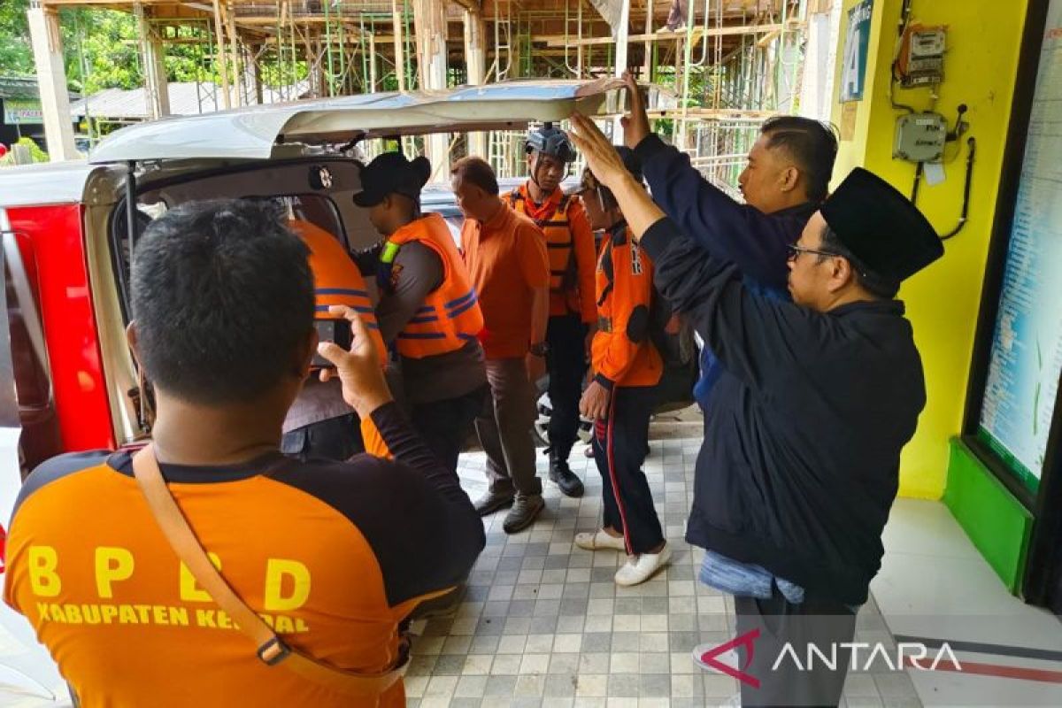 UIN Walisongo: Masih 1 mahasiswi KKN hanyut di Kendal belum ditemukan