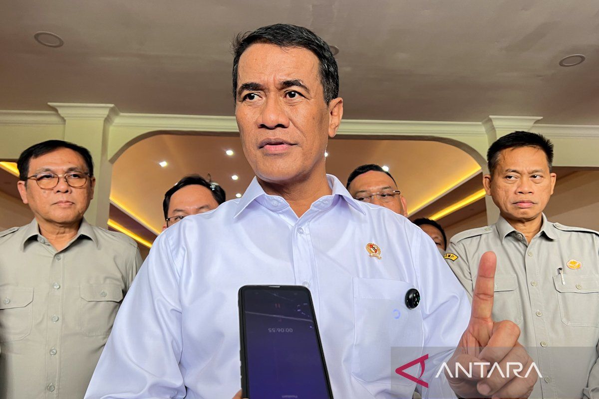 Mentan lapor ke Presiden produksi beras 2025 naik 4,1 juta ton