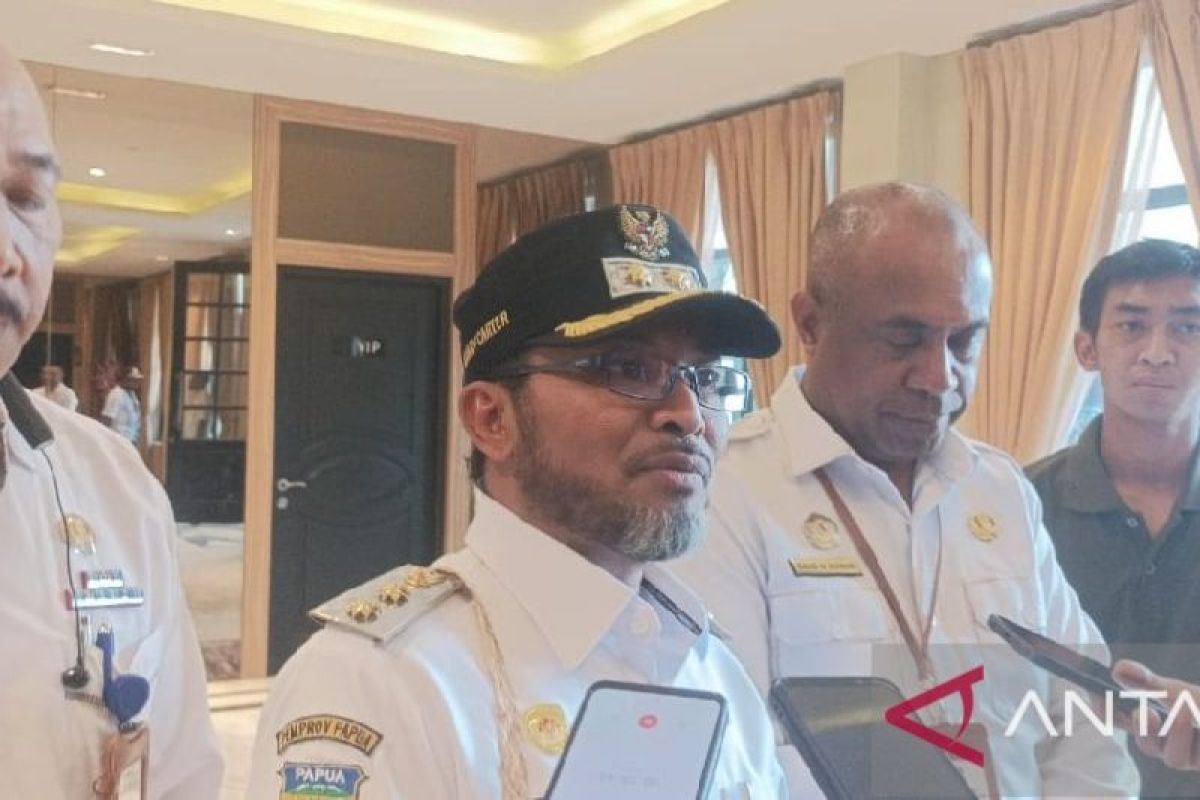 Wabup Biak Numfor minta Dinkes tingkatkan edukasi budaya hidup sehat