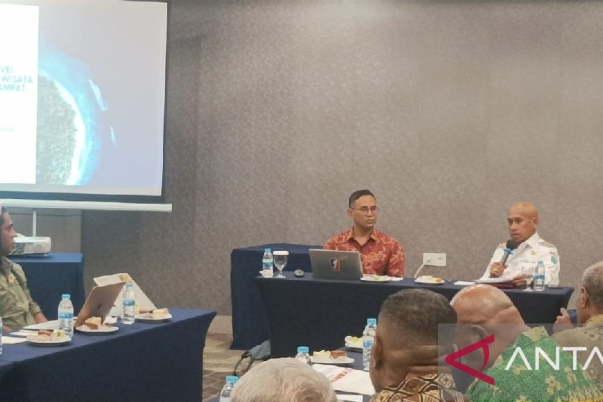 Markus Mansnembra: Penerbangan Biak-Sorong dukung sektor pariwisata