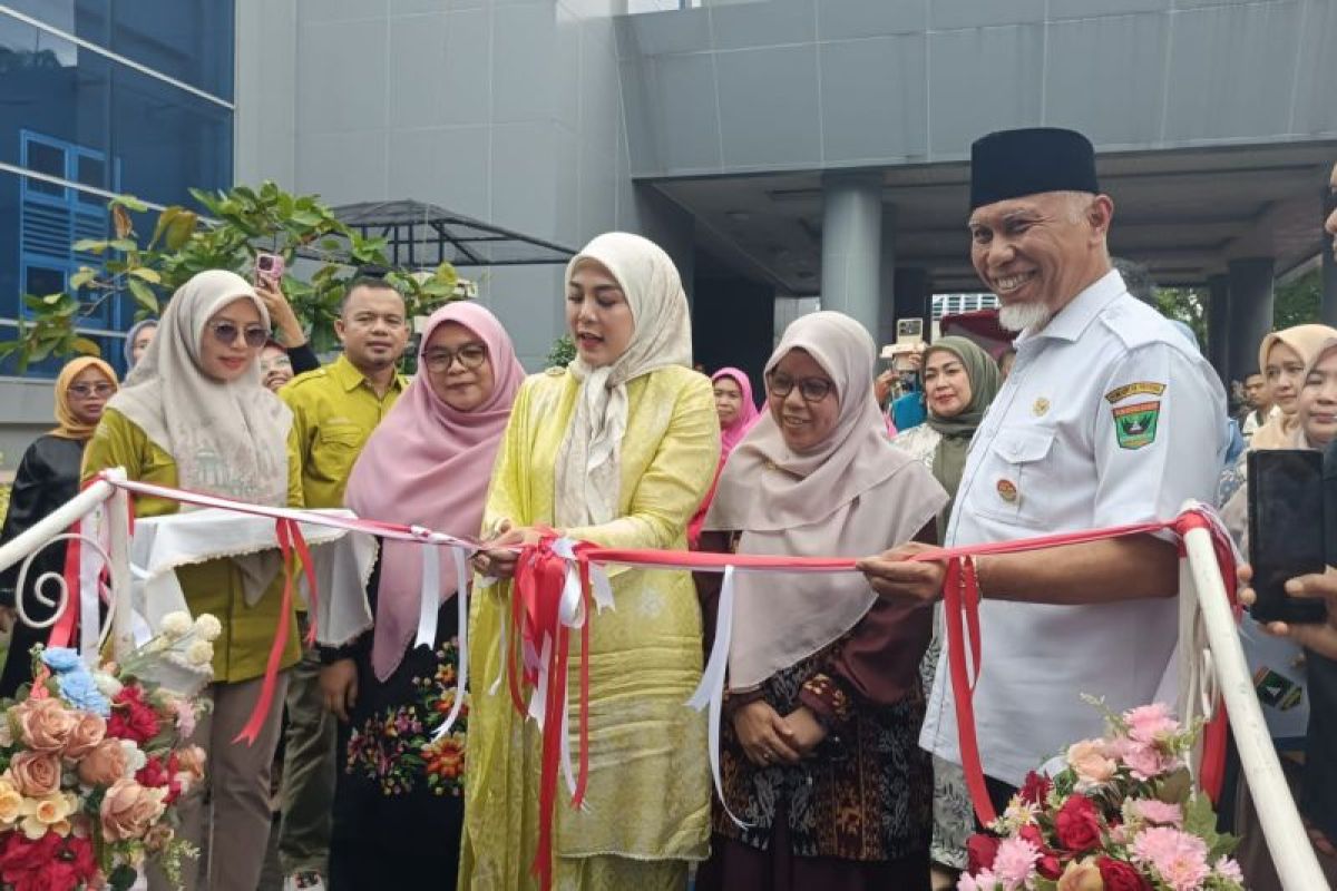 Mahyeldi Buka Smart Food B2SA, Dorong Masyarakat Sumbar Cintai Pangan Lokal