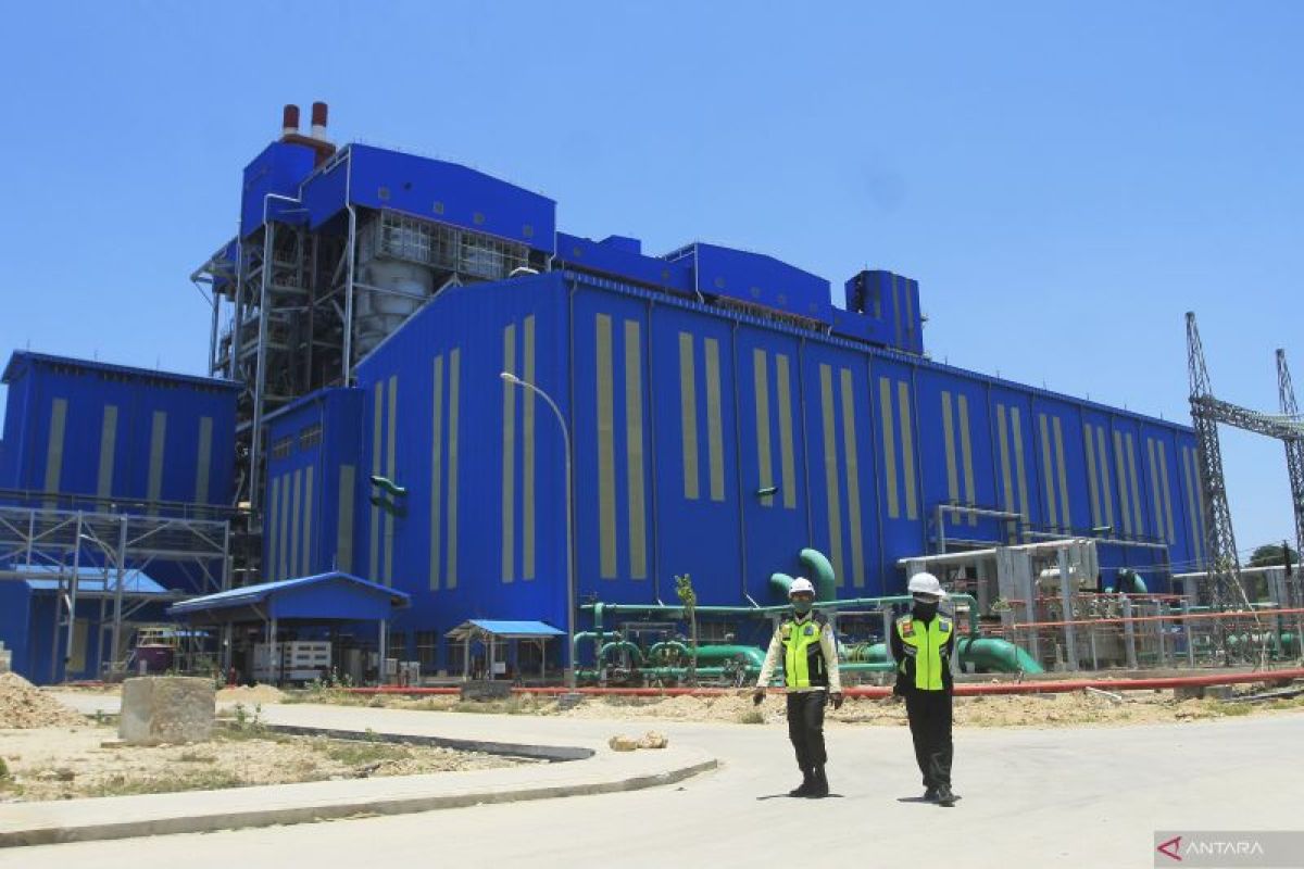 PLN NTT memulihkan sistem kelistrikan di Pulau Timor