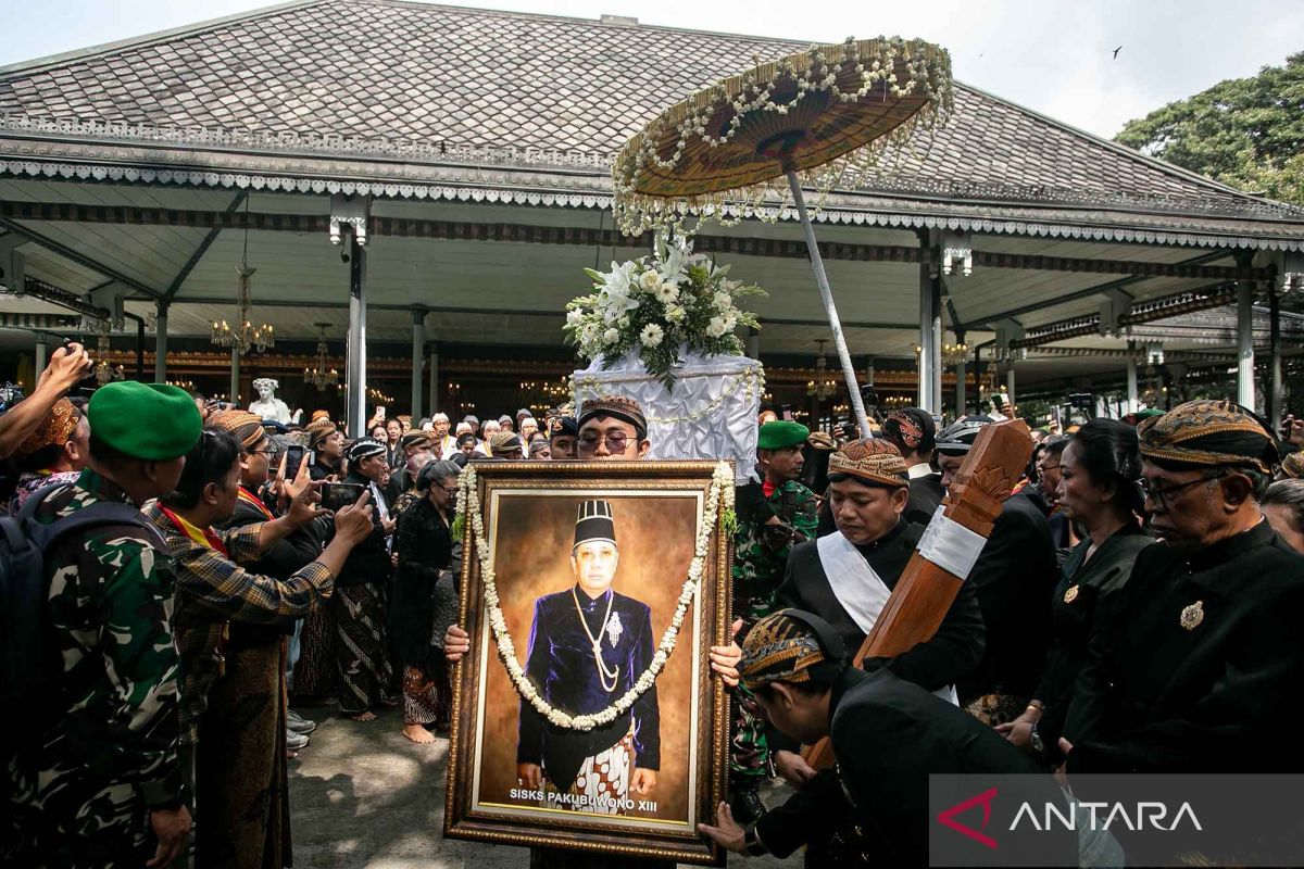 Pemakaman Raja Keraton Kasunanan Surakarta Paku Buwana XIII