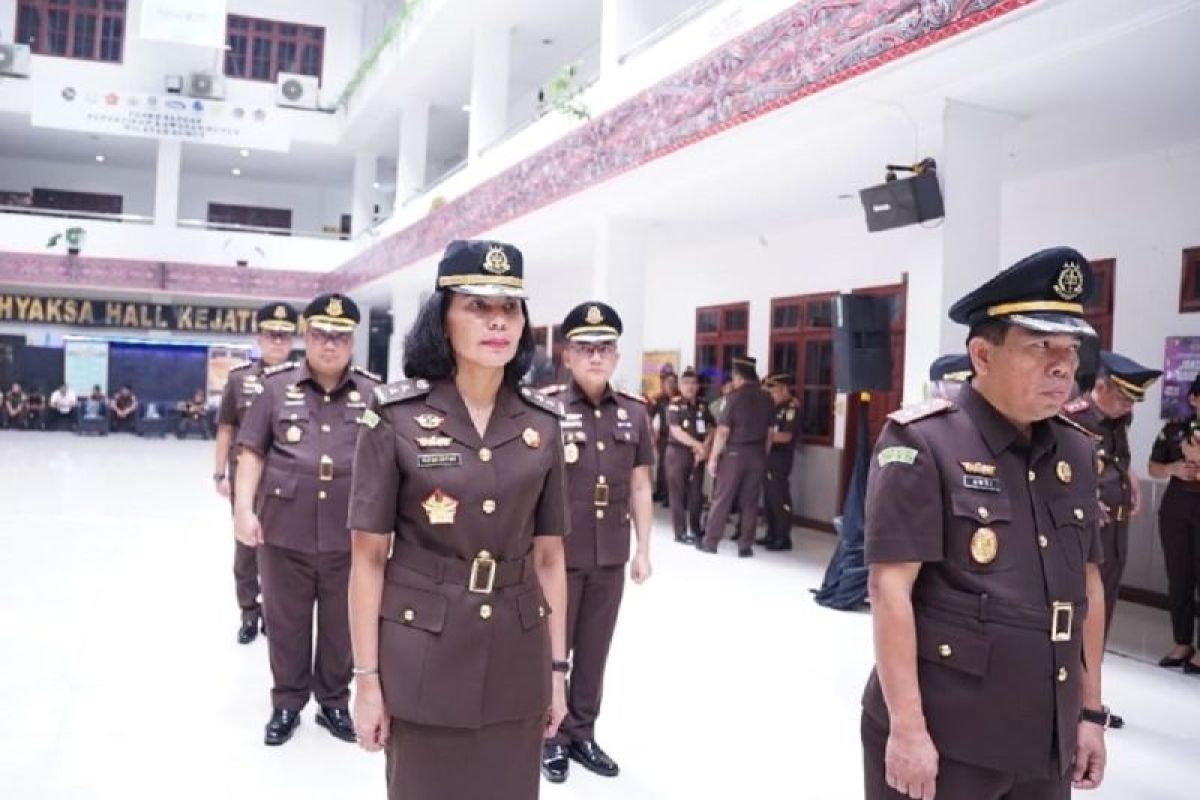 Rufina Ginting promosi jadi Asisten Pembinaan Kejati Babel, Amriyata resmi pimpin Kejari Sergai