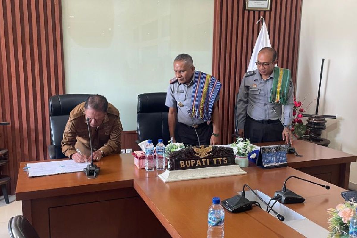 Kemenkum NTT harmonisasi Ranperbup Posbakum di TTS