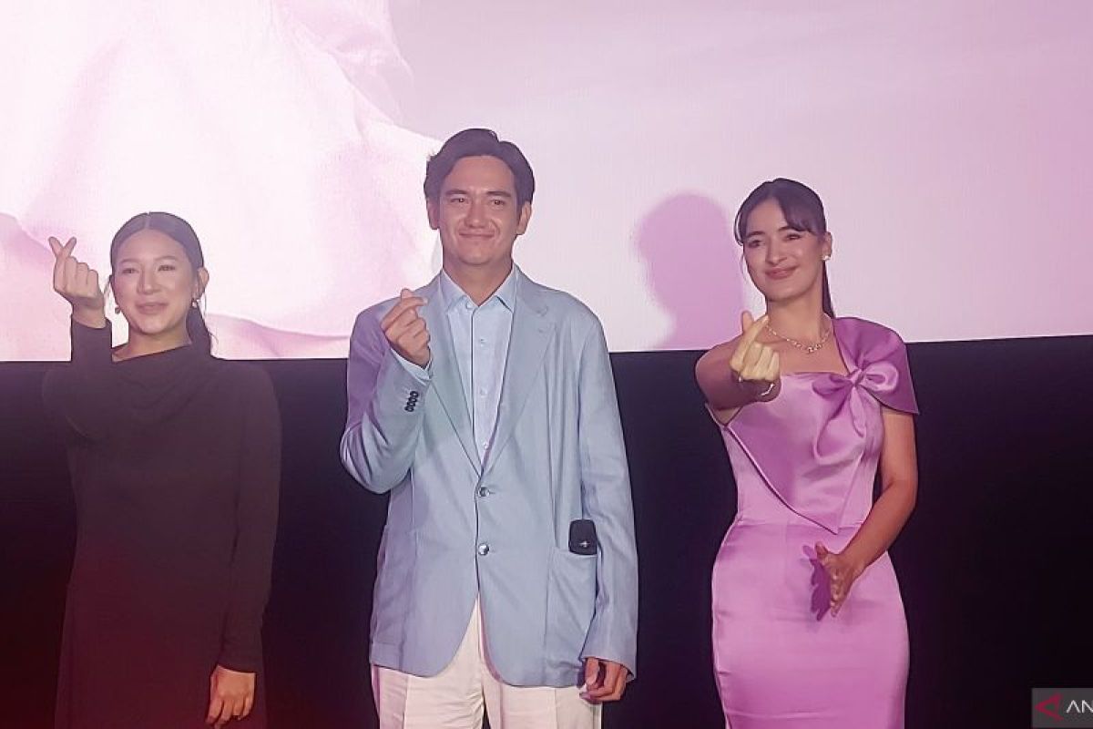 Siasat Adipati Dolken berperan dalam film adaptasi drama Korea