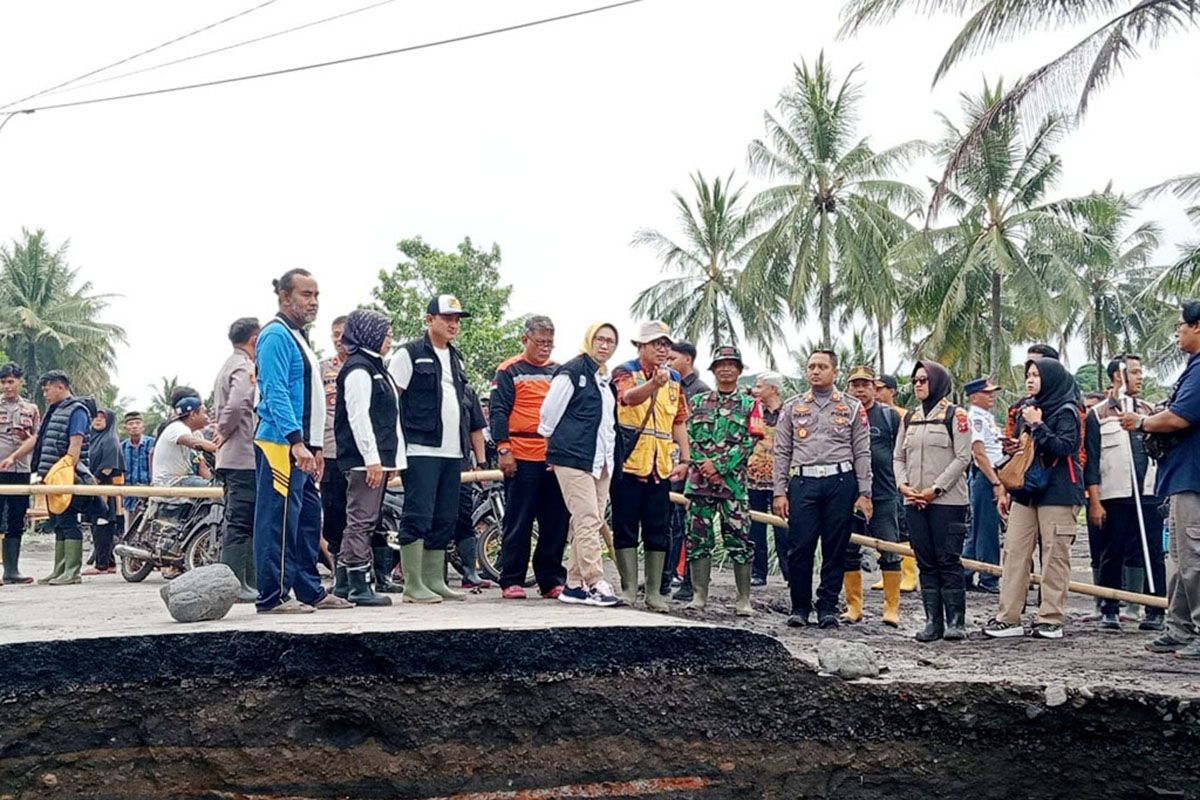 Bupati Lumajang pastikan keselamatan warga pascabanjir lahar Semeru